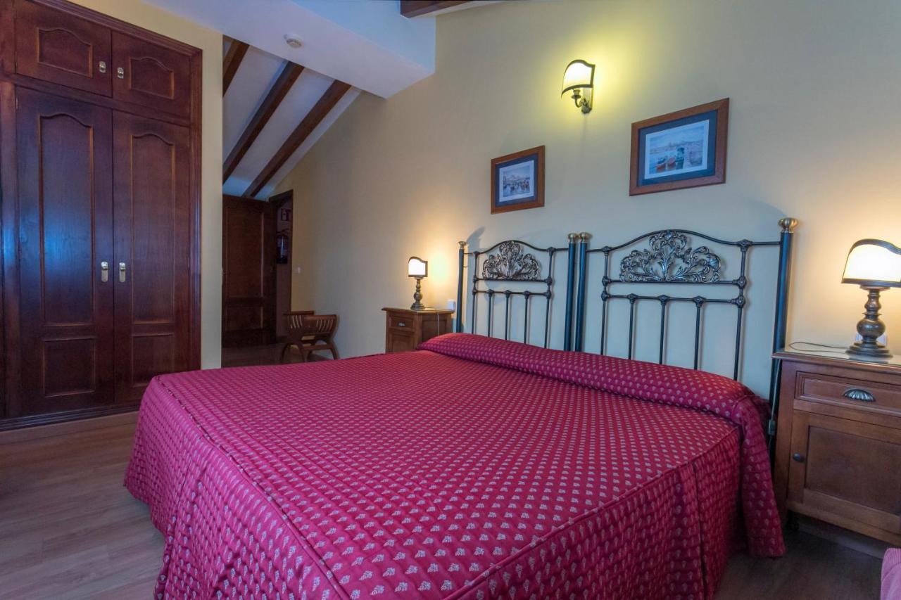 Posada De La Abadia - Adults Only Santillana del Mar Exterior photo
