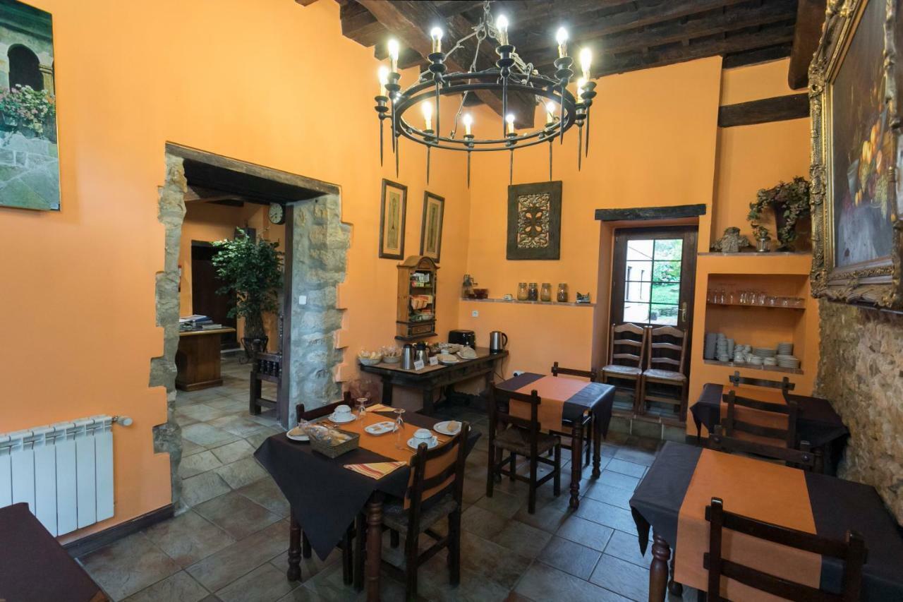 Posada De La Abadia - Adults Only Santillana del Mar Exterior photo
